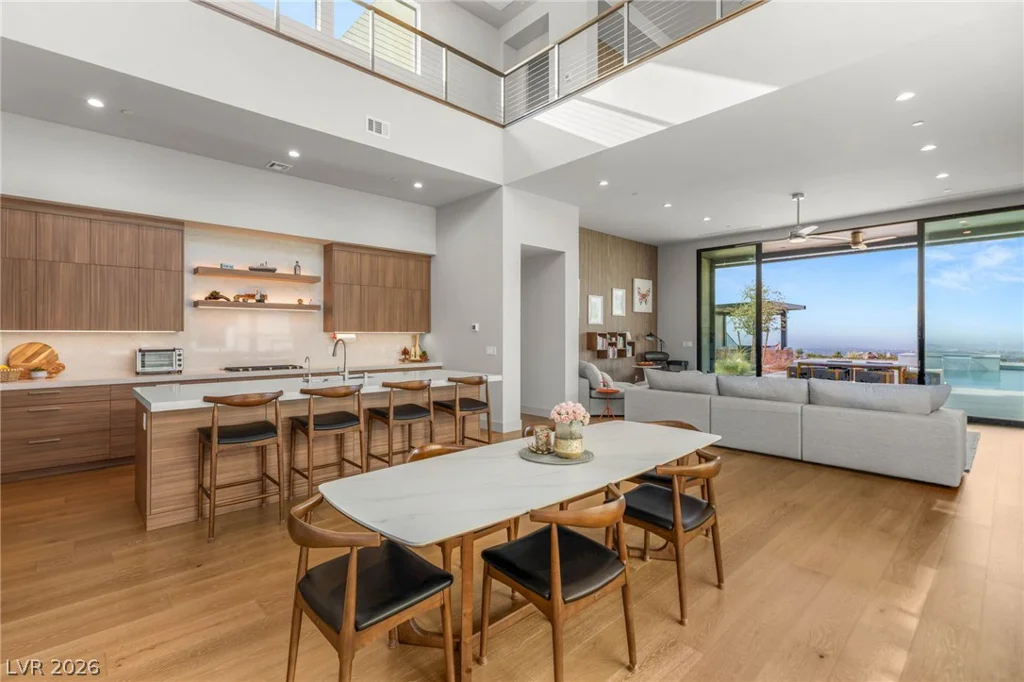 571 Overlook Rim, Henderson, NV 89012