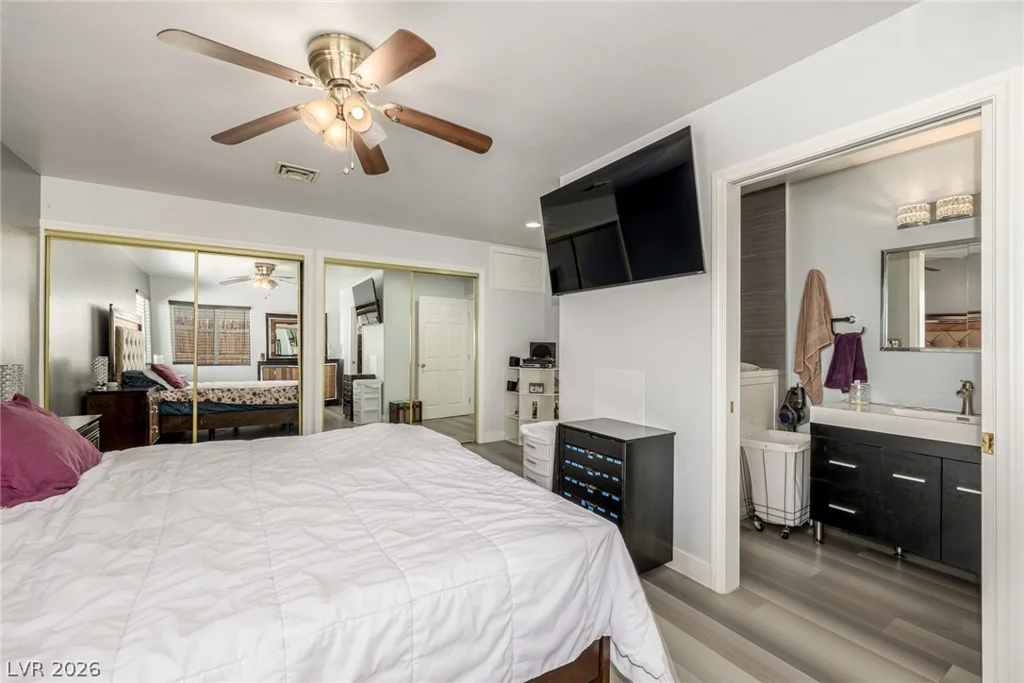 5204 Holmby, Las Vegas, NV 89146