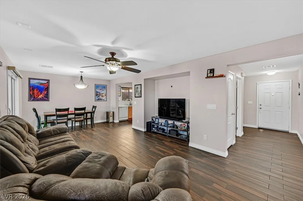 9941 Mission Creek Inn, Las Vegas, NV 89178