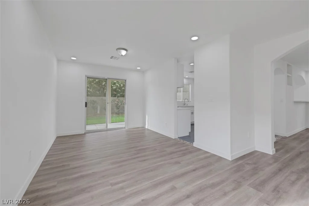 8633 Majestic Pine, Las Vegas, NV 89143