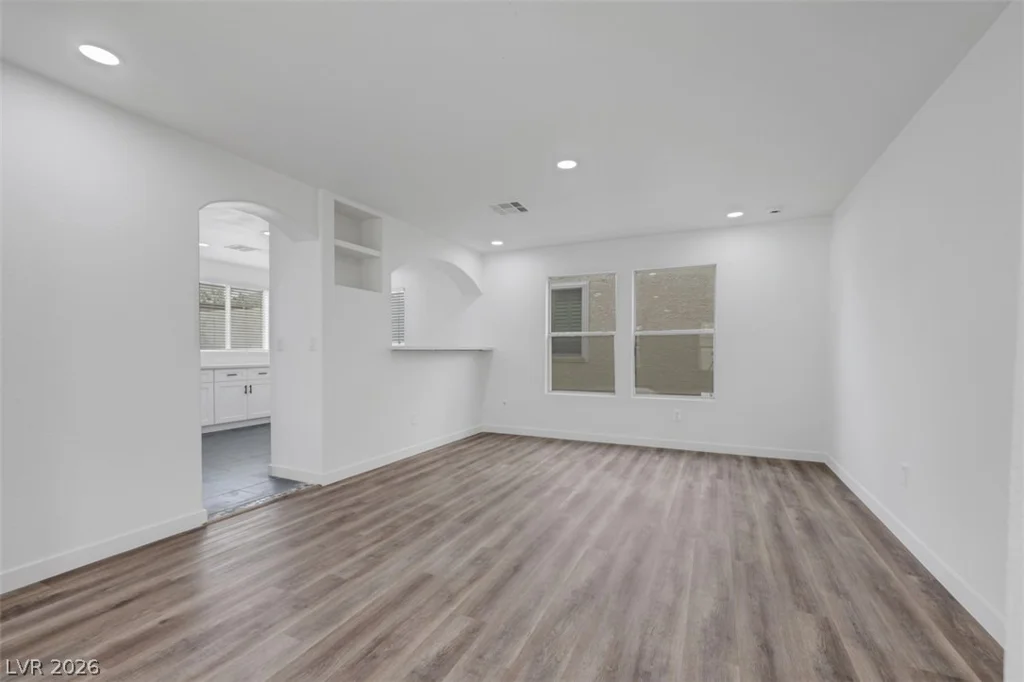 8633 Majestic Pine, Las Vegas, NV 89143