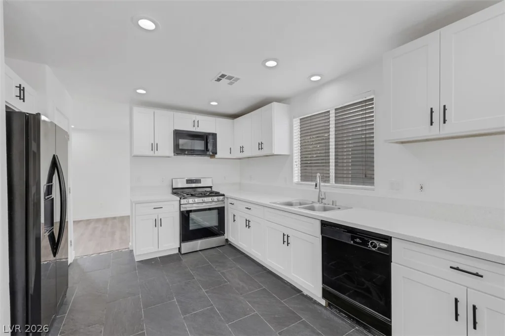 8633 Majestic Pine, Las Vegas, NV 89143