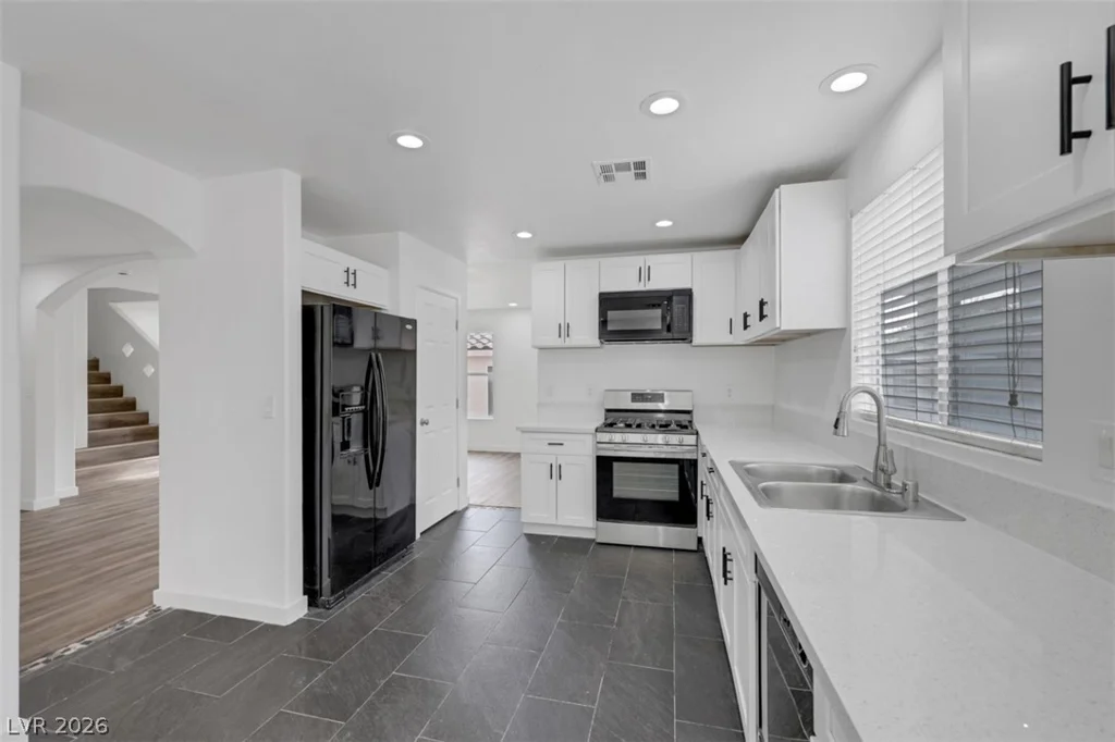 8633 Majestic Pine, Las Vegas, NV 89143