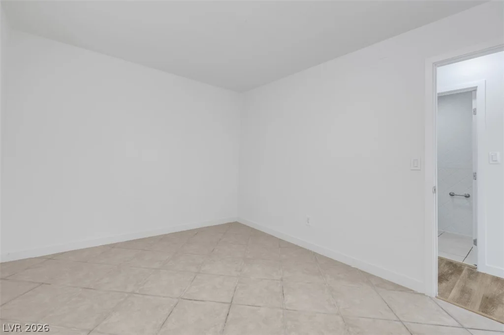 8633 Majestic Pine, Las Vegas, NV 89143