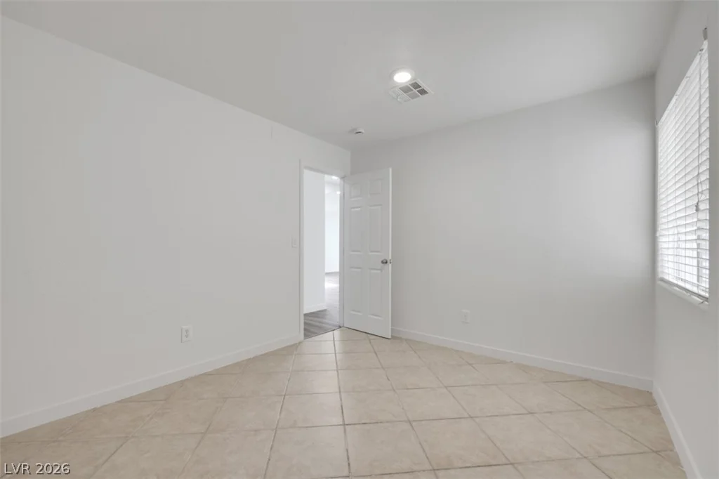 8633 Majestic Pine, Las Vegas, NV 89143