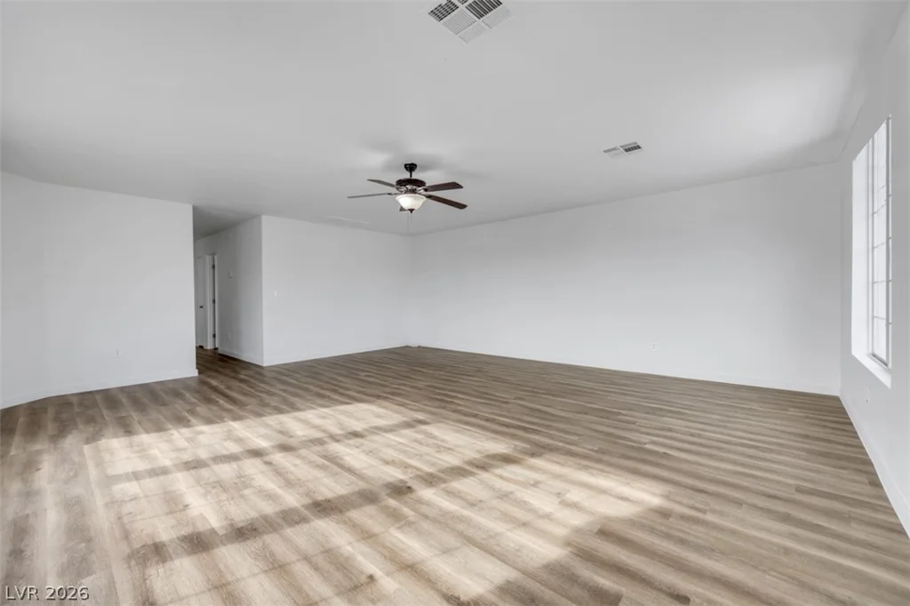 8633 Majestic Pine, Las Vegas, NV 89143