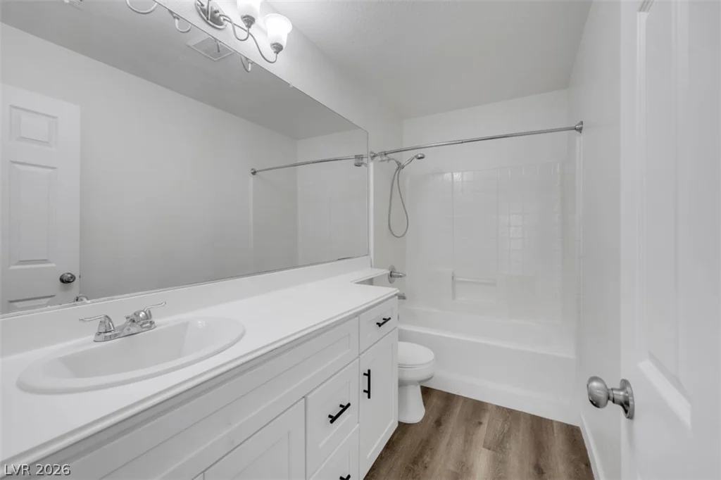 8633 Majestic Pine, Las Vegas, NV 89143