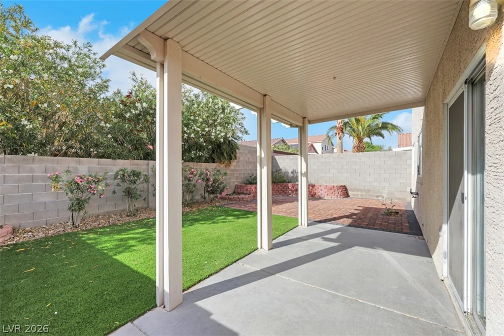 8633 Majestic Pine, Las Vegas, NV 89143