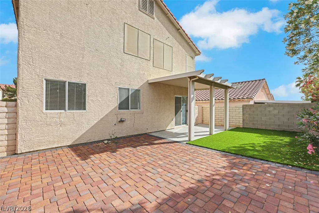 8633 Majestic Pine, Las Vegas, NV 89143