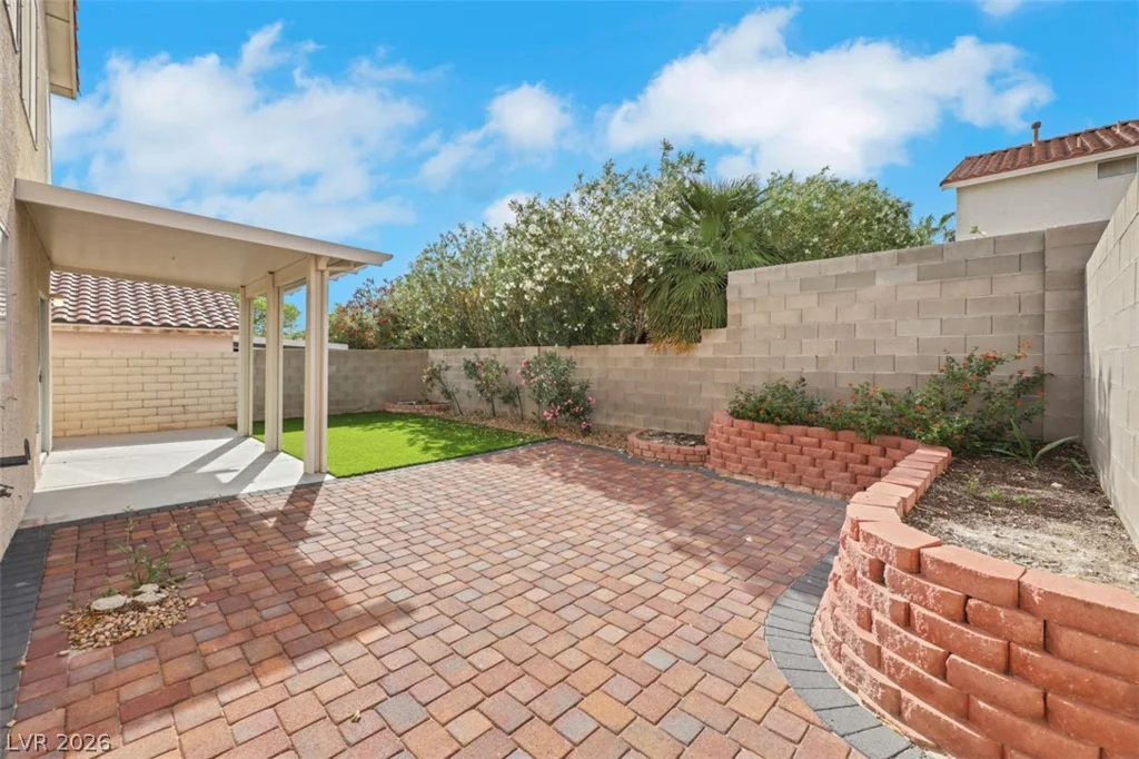 8633 Majestic Pine, Las Vegas, NV 89143