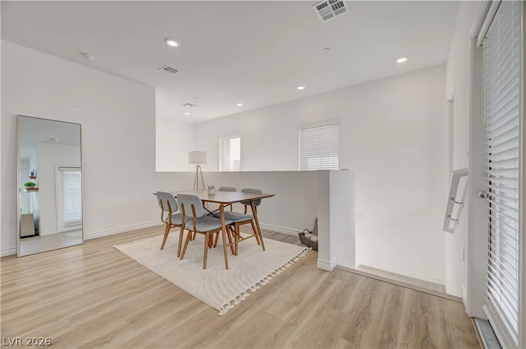 600 Carriage Hill, Las Vegas, NV 89138