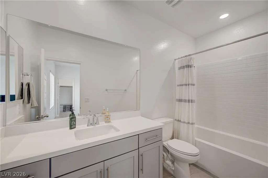 600 Carriage Hill, Las Vegas, NV 89138