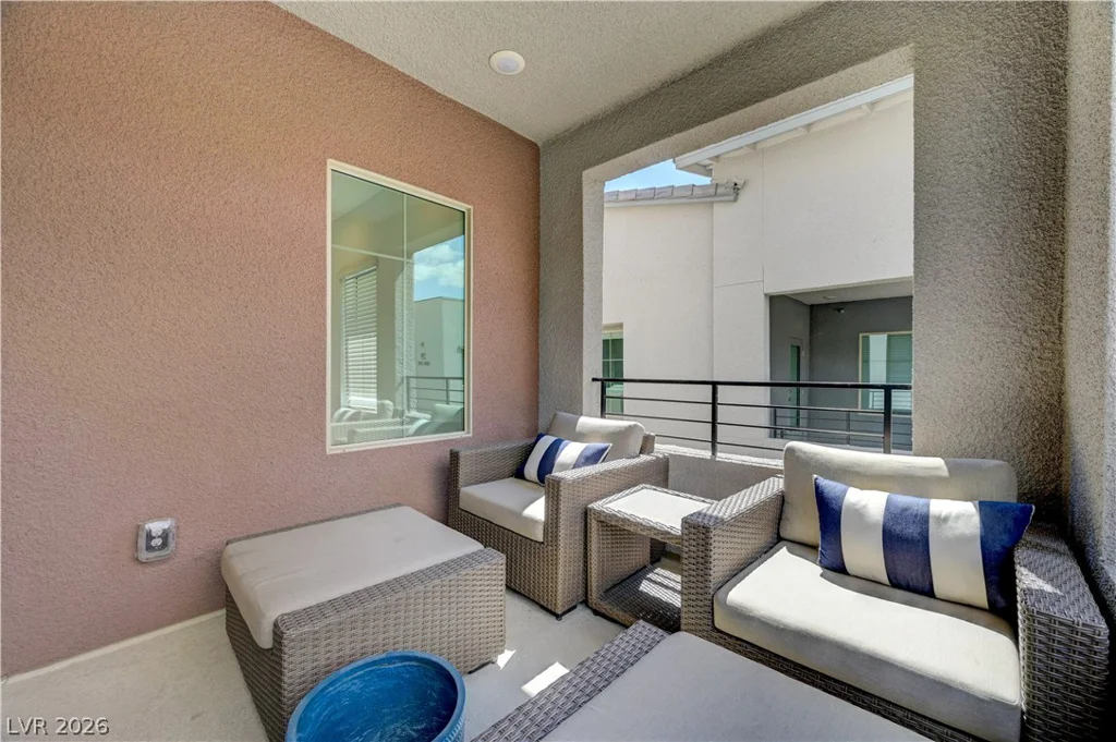 600 Carriage Hill, Las Vegas, NV 89138