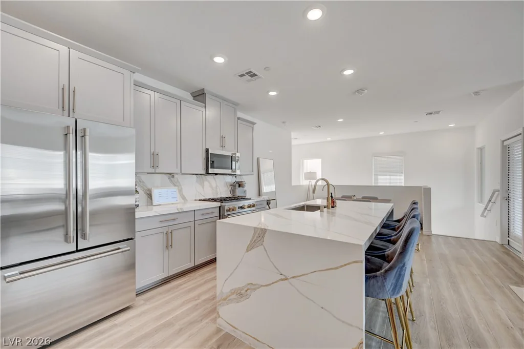 600 Carriage Hill, Las Vegas, NV 89138