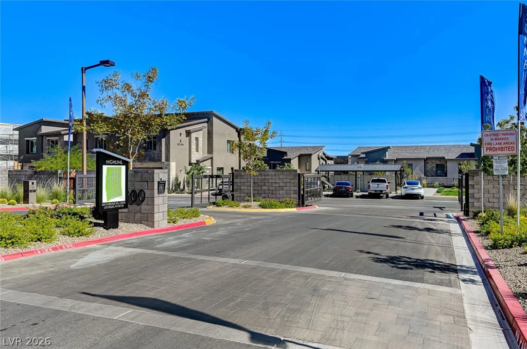 600 Carriage Hill, Las Vegas, NV 89138
