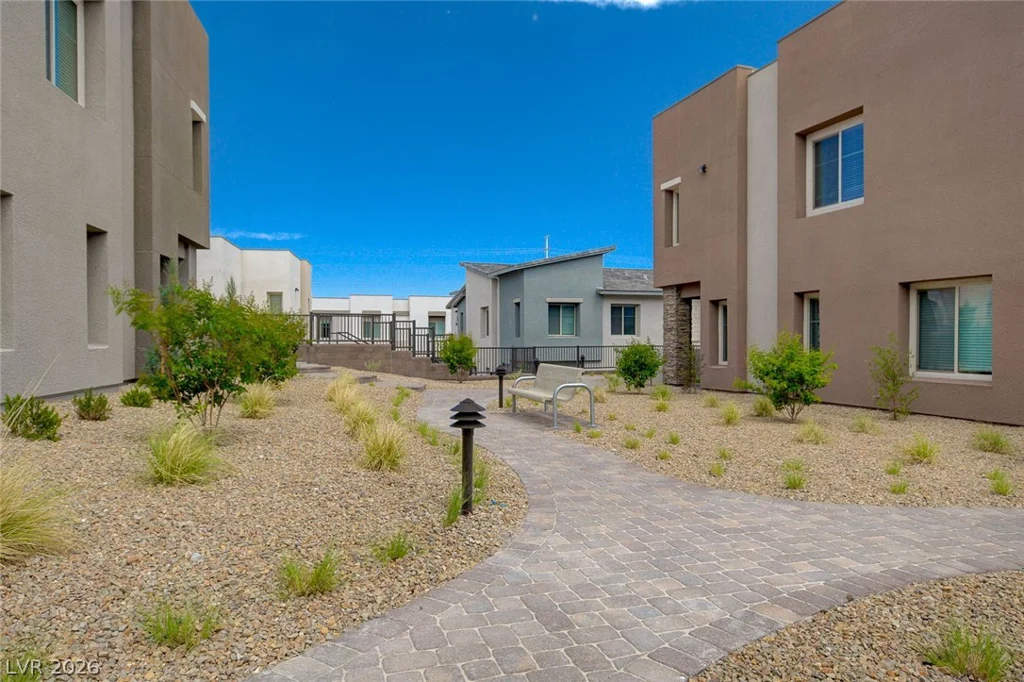 600 Carriage Hill, Las Vegas, NV 89138