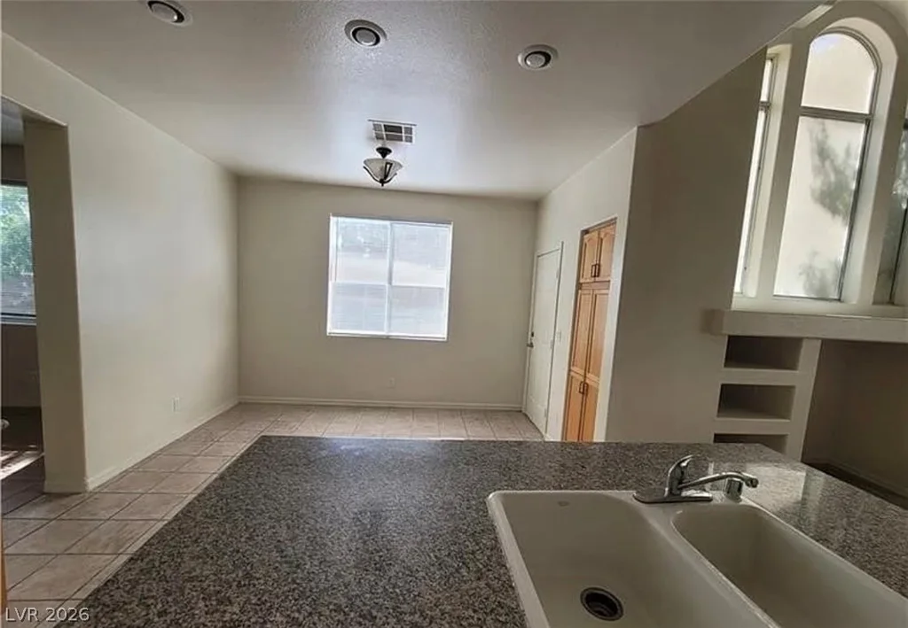 7817 Falconwing, Las Vegas, NV 89131