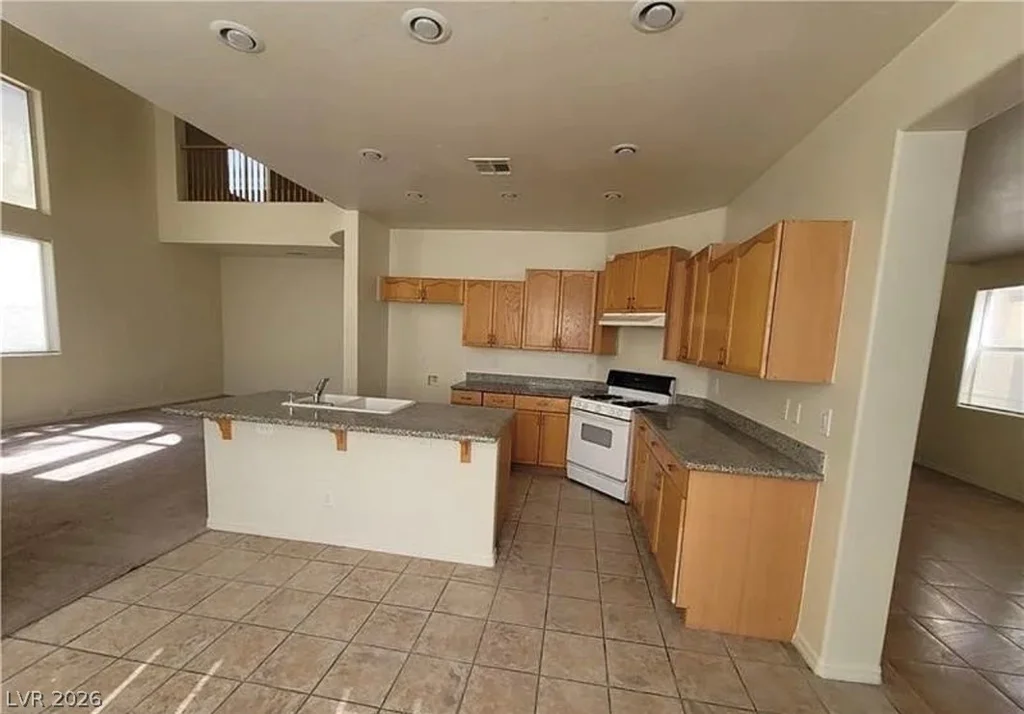 7817 Falconwing, Las Vegas, NV 89131