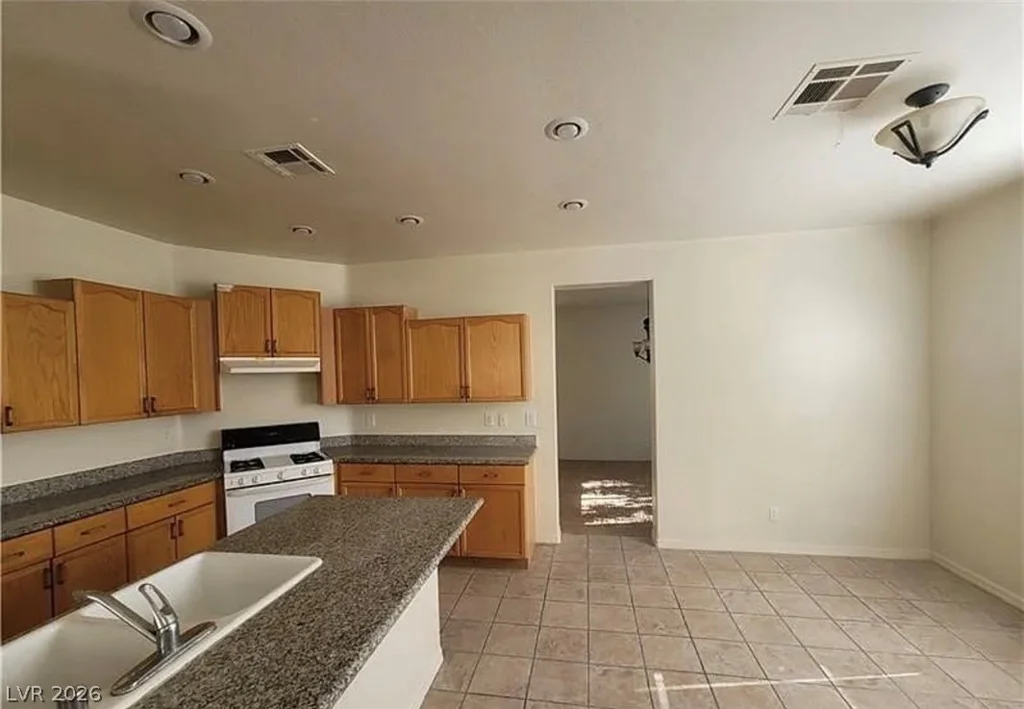 7817 Falconwing, Las Vegas, NV 89131