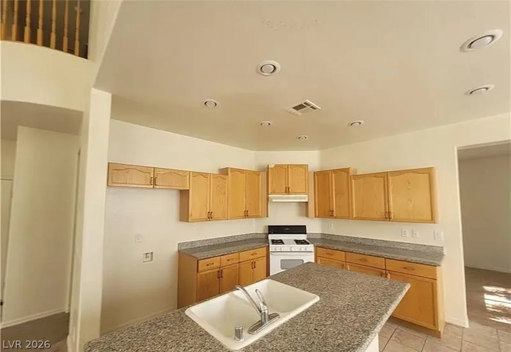 7817 Falconwing, Las Vegas, NV 89131