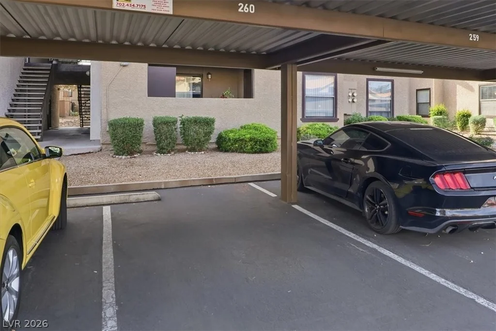 2451 Rainbow, Las Vegas, NV 89108