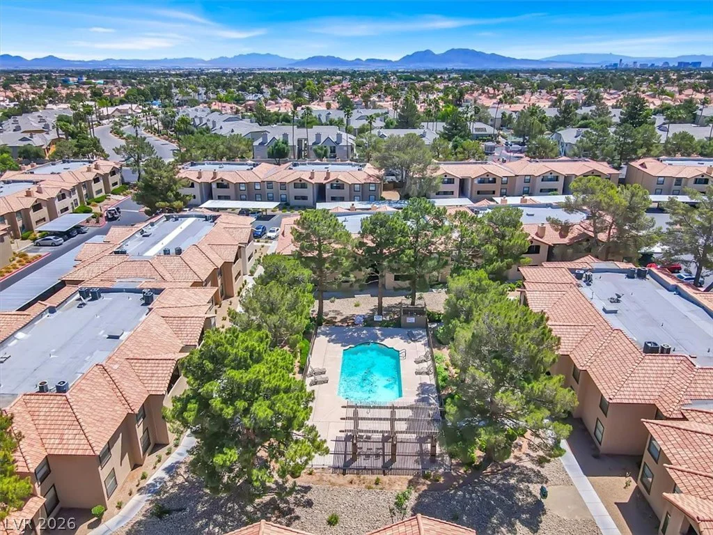 2451 Rainbow, Las Vegas, NV 89108