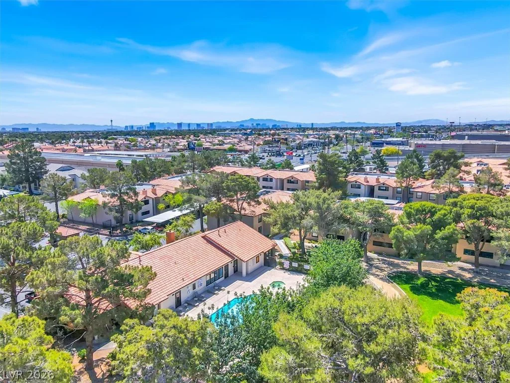2451 Rainbow, Las Vegas, NV 89108