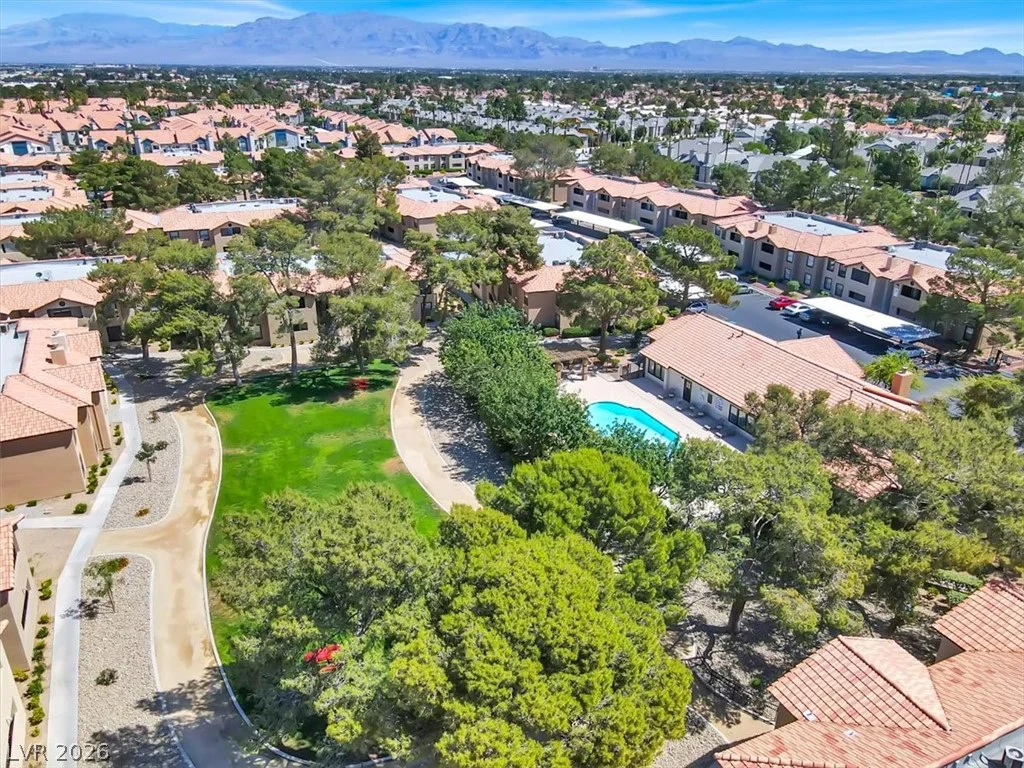2451 Rainbow, Las Vegas, NV 89108