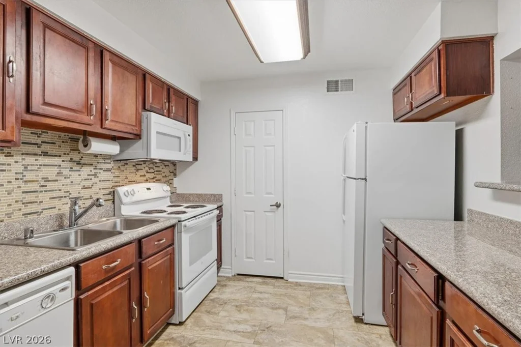 2451 Rainbow, Las Vegas, NV 89108