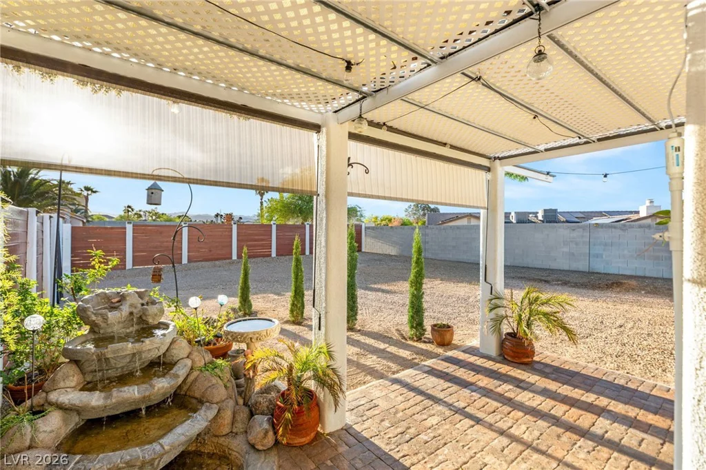 4630 Gracemont, Las Vegas, NV 89139