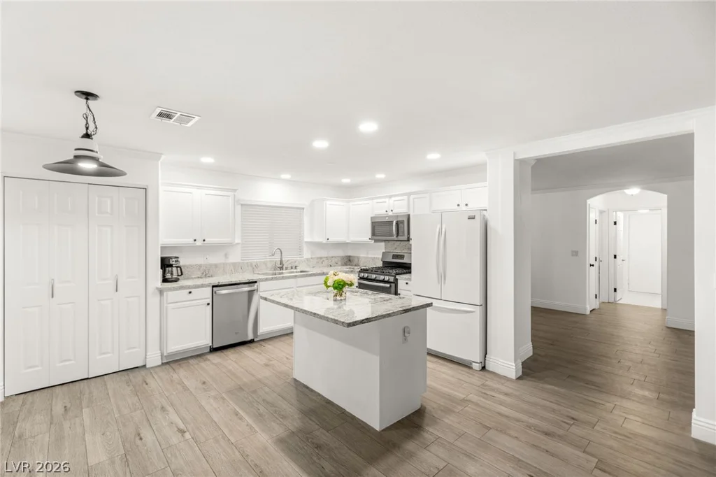 4630 Gracemont, Las Vegas, NV 89139