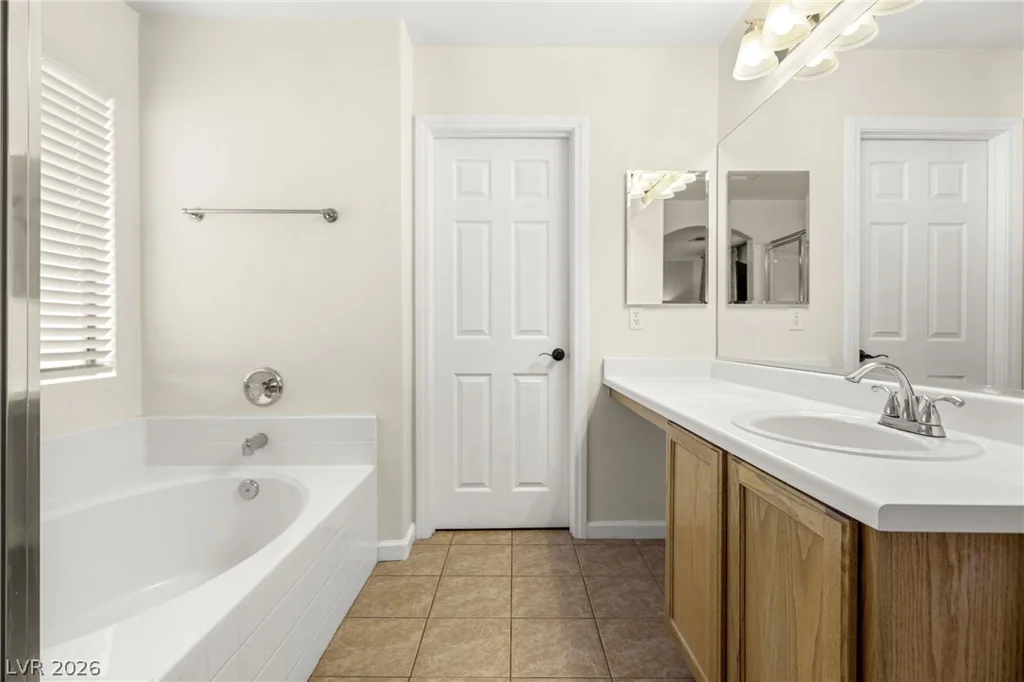 4630 Gracemont, Las Vegas, NV 89139