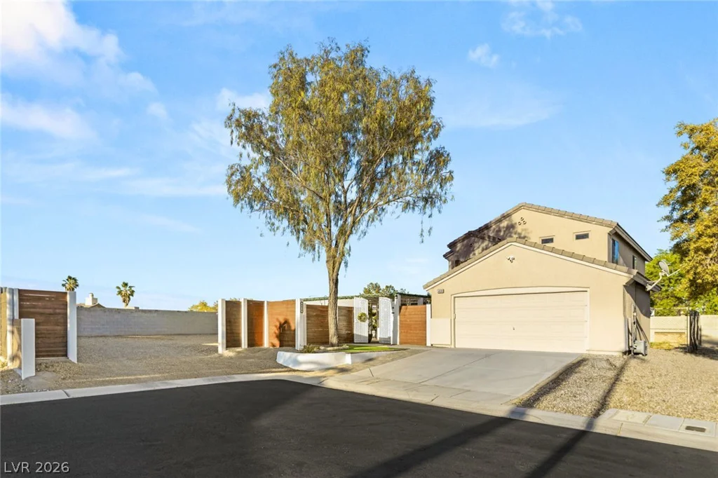 4630 Gracemont, Las Vegas, NV 89139