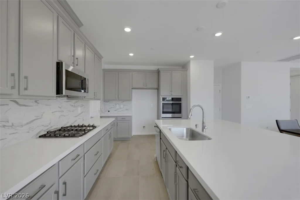 9393 Ara, Las Vegas, NV 89143