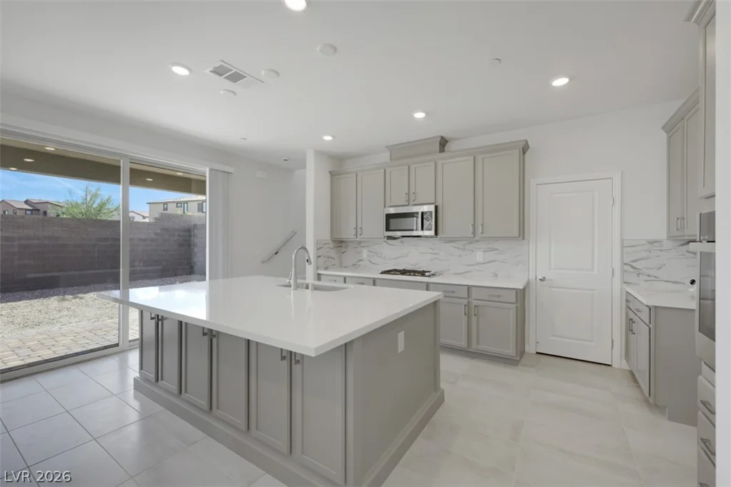 9393 Ara, Las Vegas, NV 89143