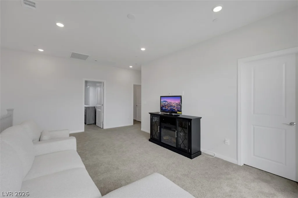 9393 Ara, Las Vegas, NV 89143