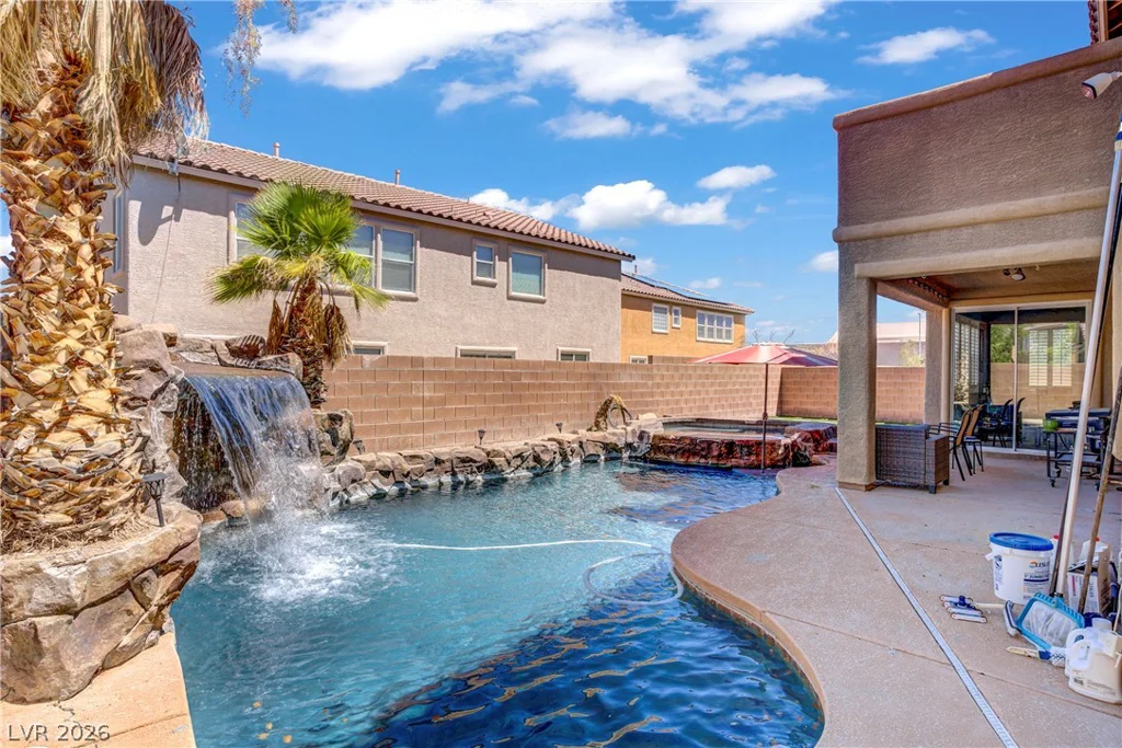 6908 Fox Sparrow, North Las Vegas, NV 89084