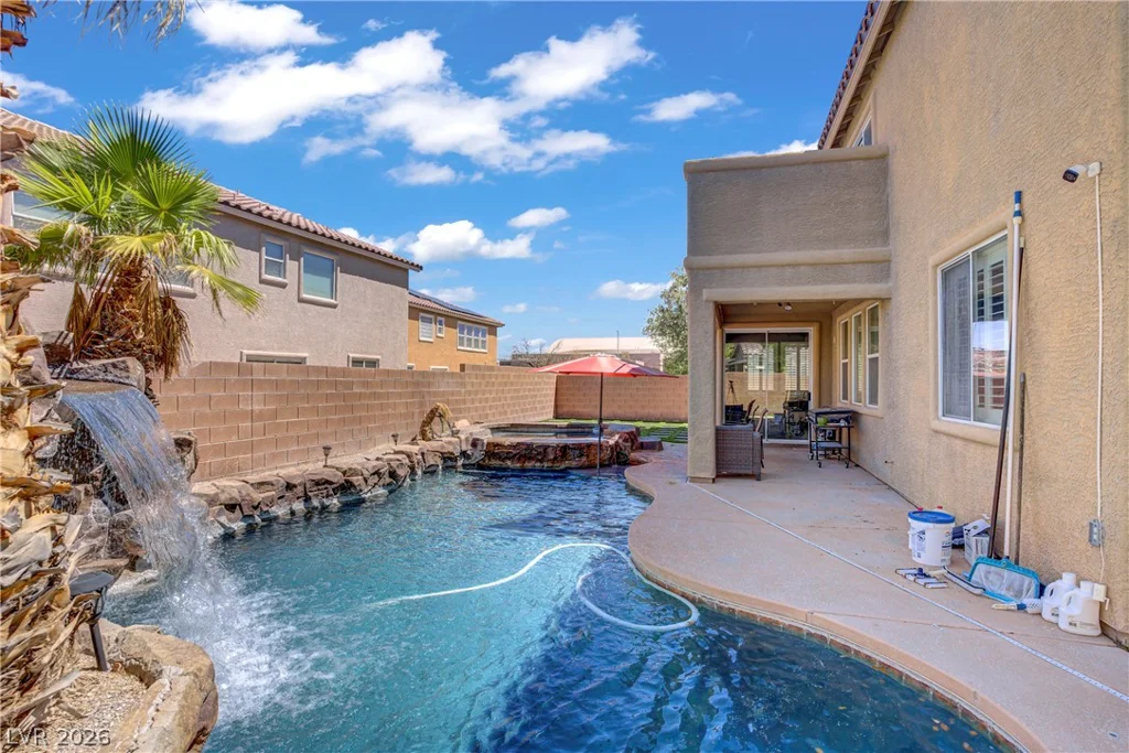 6908 Fox Sparrow, North Las Vegas, NV 89084