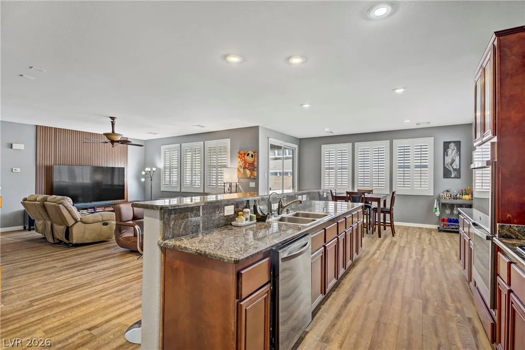 6908 Fox Sparrow, North Las Vegas, NV 89084