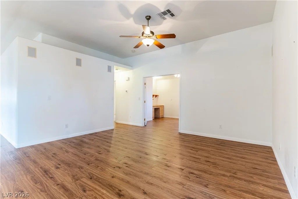 5460 Beach Pine, Las Vegas, NV 89130