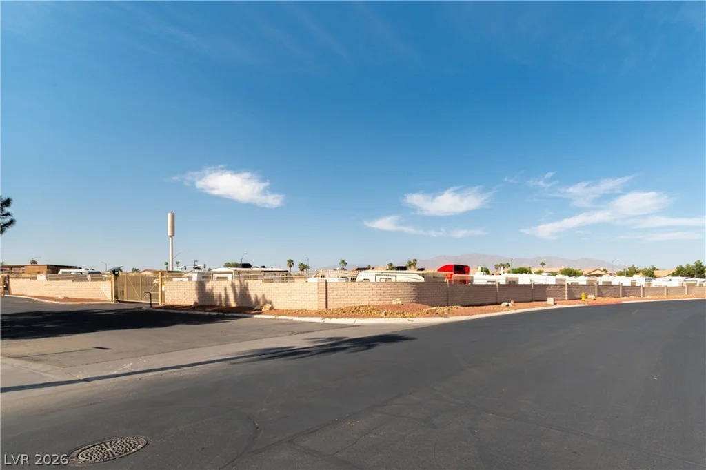 5460 Beach Pine, Las Vegas, NV 89130