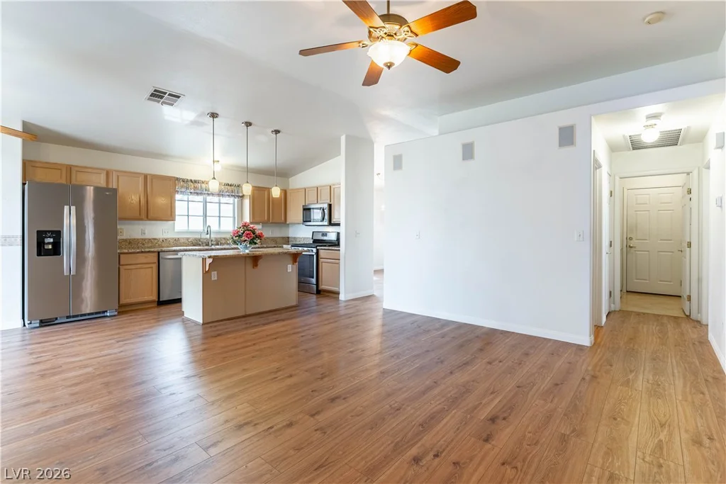5460 Beach Pine, Las Vegas, NV 89130