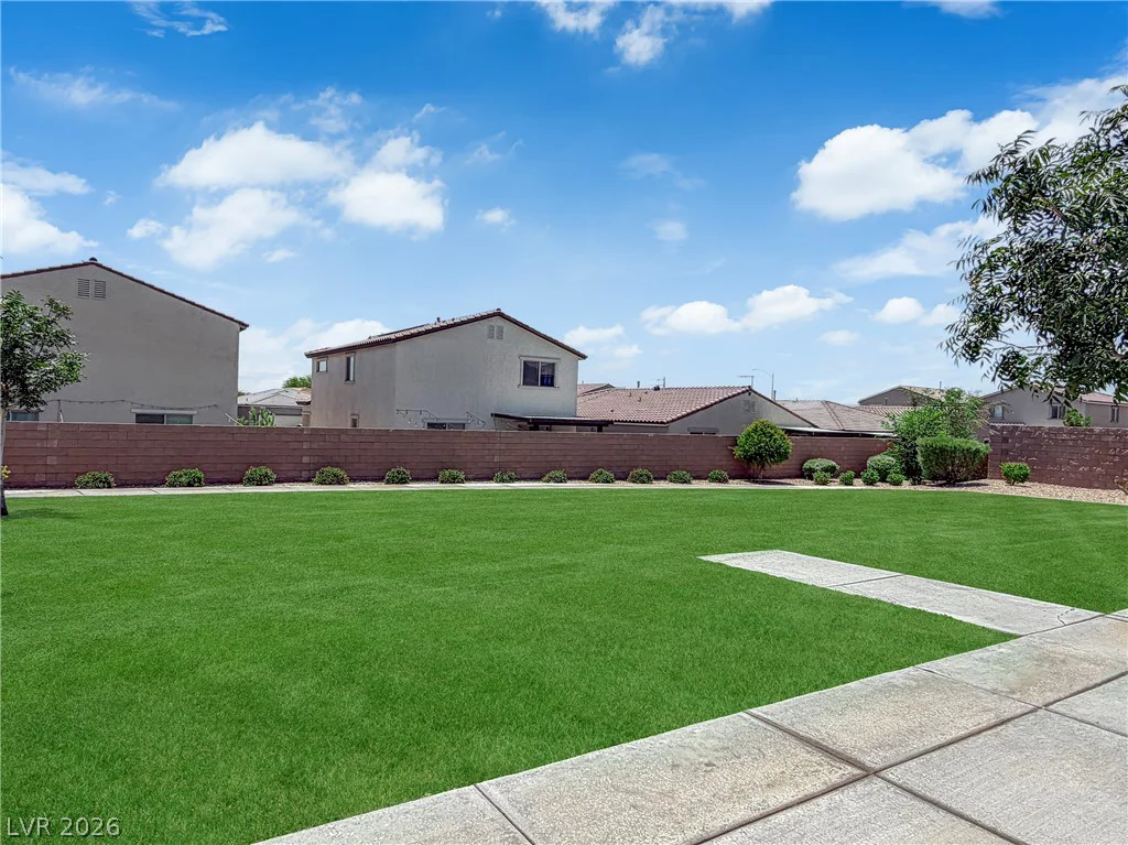 6333 Voss, North Las Vegas, NV 89081