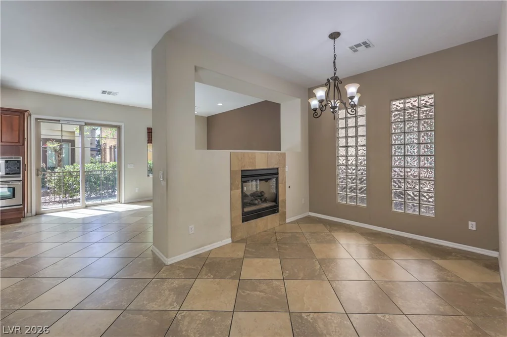 9209 DALMAHOY, Las Vegas, NV 89145