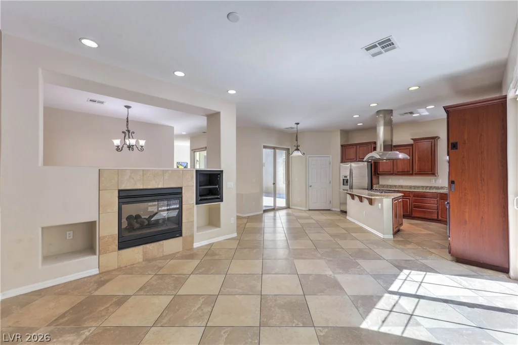 9209 DALMAHOY, Las Vegas, NV 89145