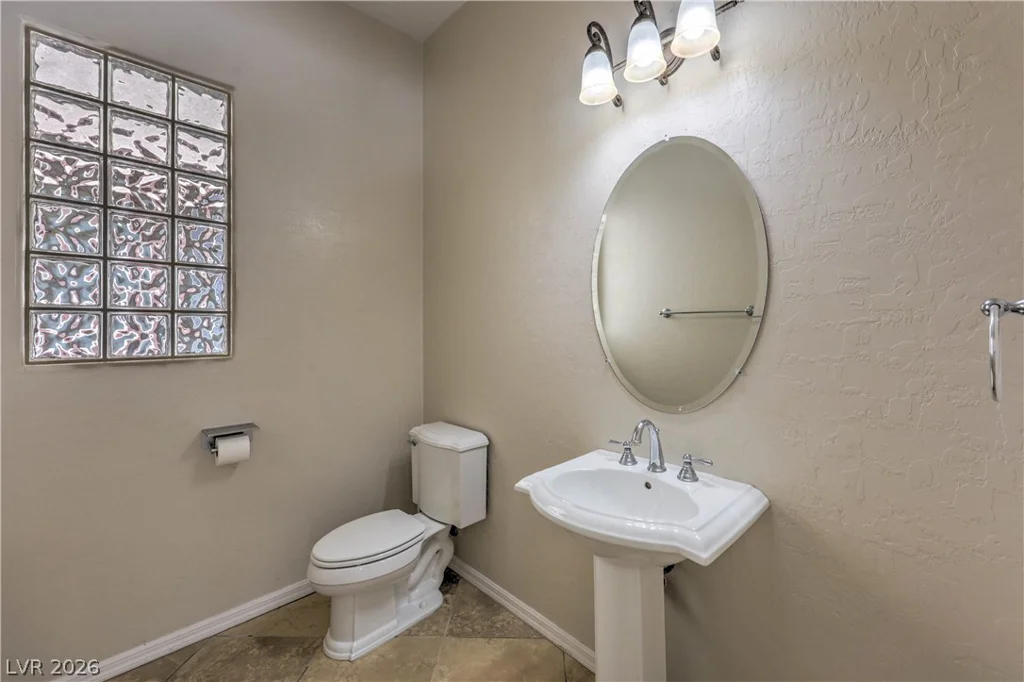 9209 DALMAHOY, Las Vegas, NV 89145