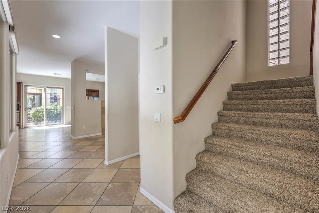 9209 DALMAHOY, Las Vegas, NV 89145