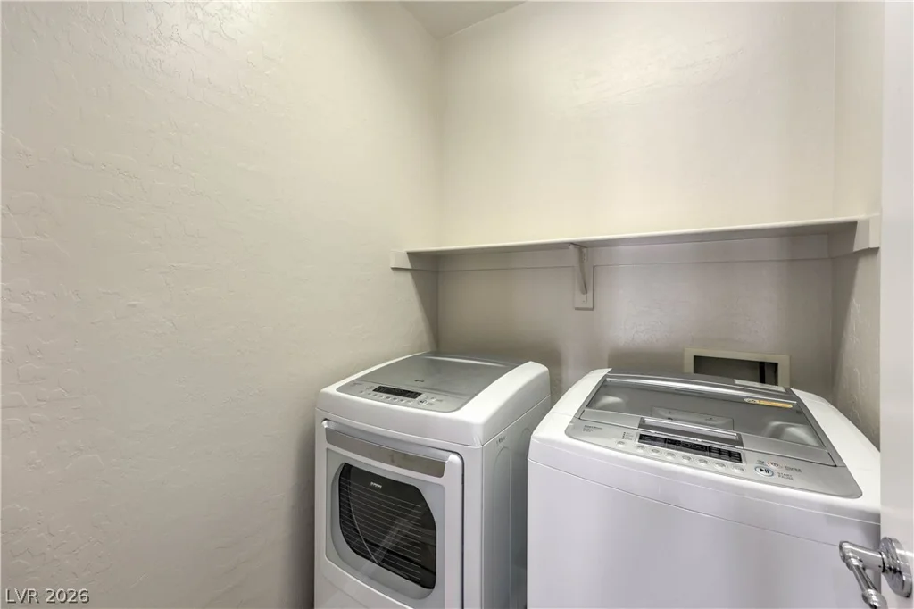9209 DALMAHOY, Las Vegas, NV 89145