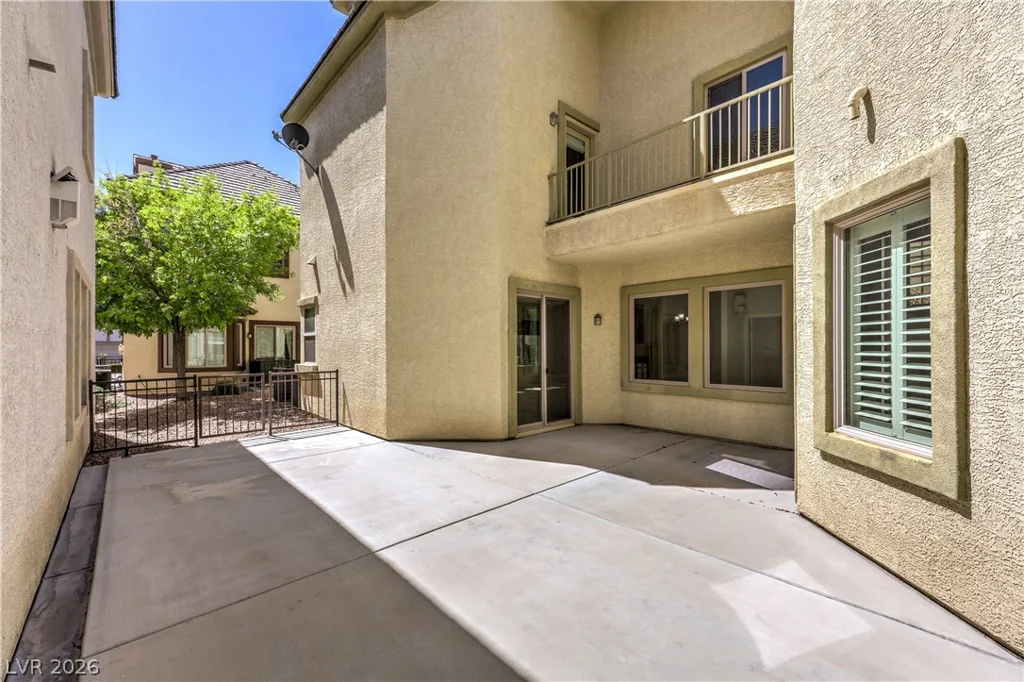 9209 DALMAHOY, Las Vegas, NV 89145
