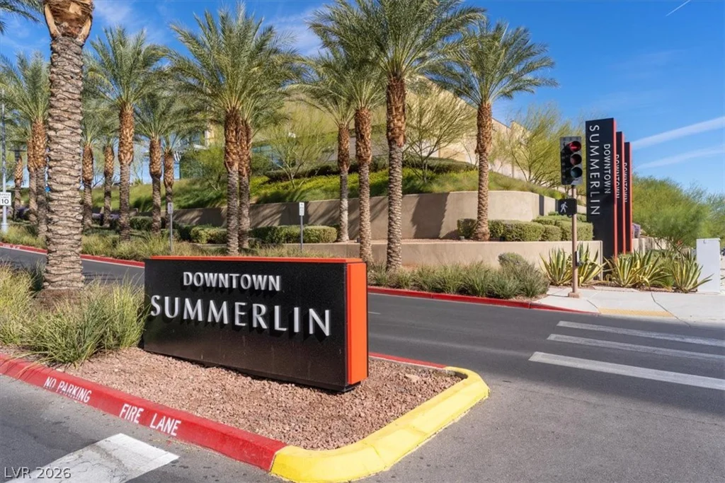 9209 DALMAHOY, Las Vegas, NV 89145